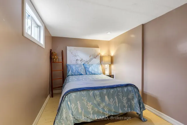 113 Gibbons St, Oshawa 3