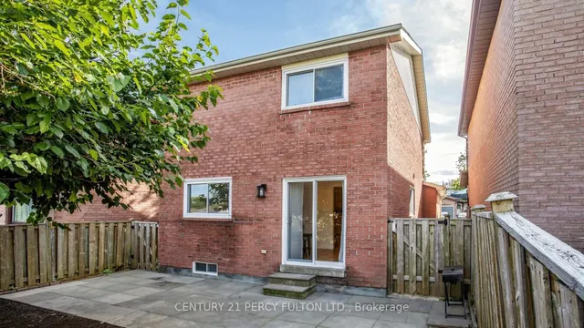 17 Harley Dr, Ajax 3