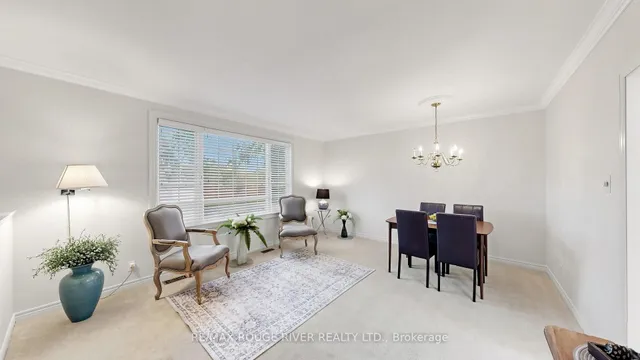 35 Southlawn Dr, Toronto 3