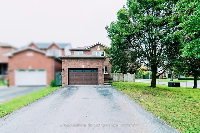 70 Fry Cres, Clarington 1