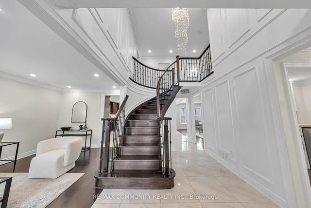 43 Fieldwood Dr, Toronto
