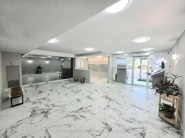15 Sewells Rd #905, Toronto 2