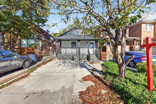 47 Laurel Ave, Toronto 2