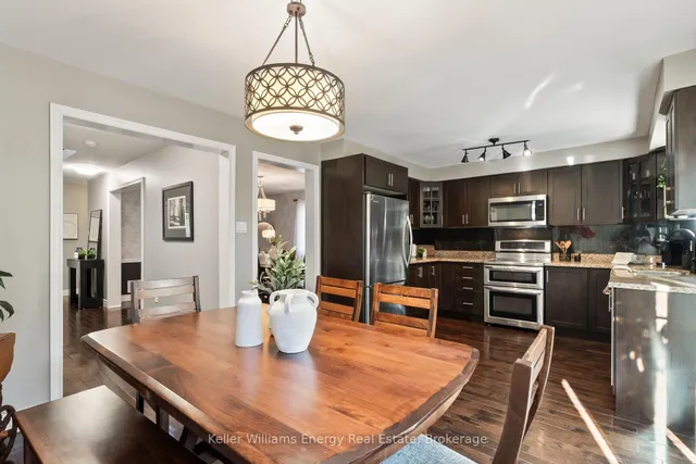 523 Palmtree Cres, Oshawa 2