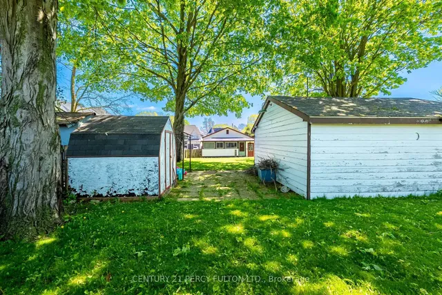 1986 Guild Rd, Pickering 4