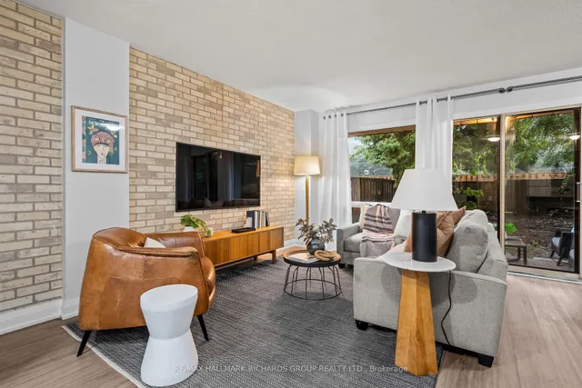 11 Livonia Pl #18, Toronto 4