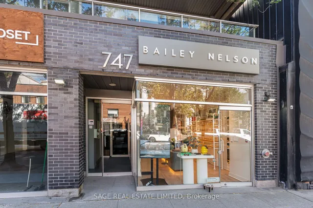 747 Queen St #204, Toronto 2