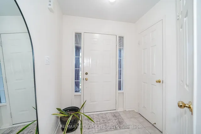 152 Angier Cres, Ajax 3