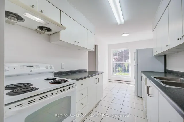 2550 Birchmount Rd #20, Toronto 5