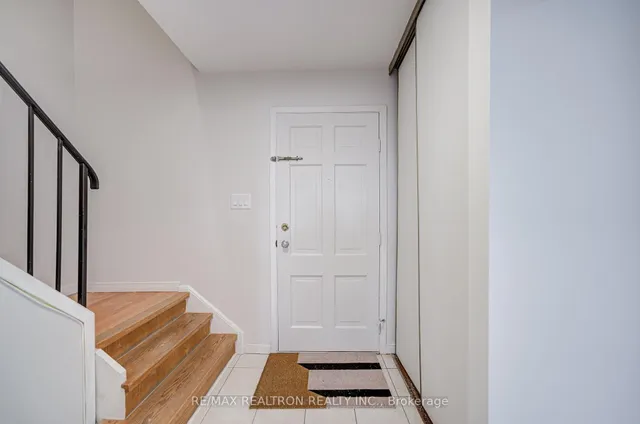 2550 Birchmount Rd #20, Toronto 4