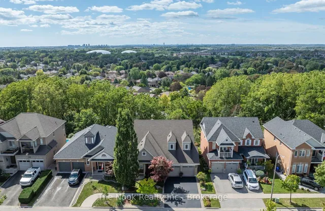 70 James Rowe Dr, Whitby 2