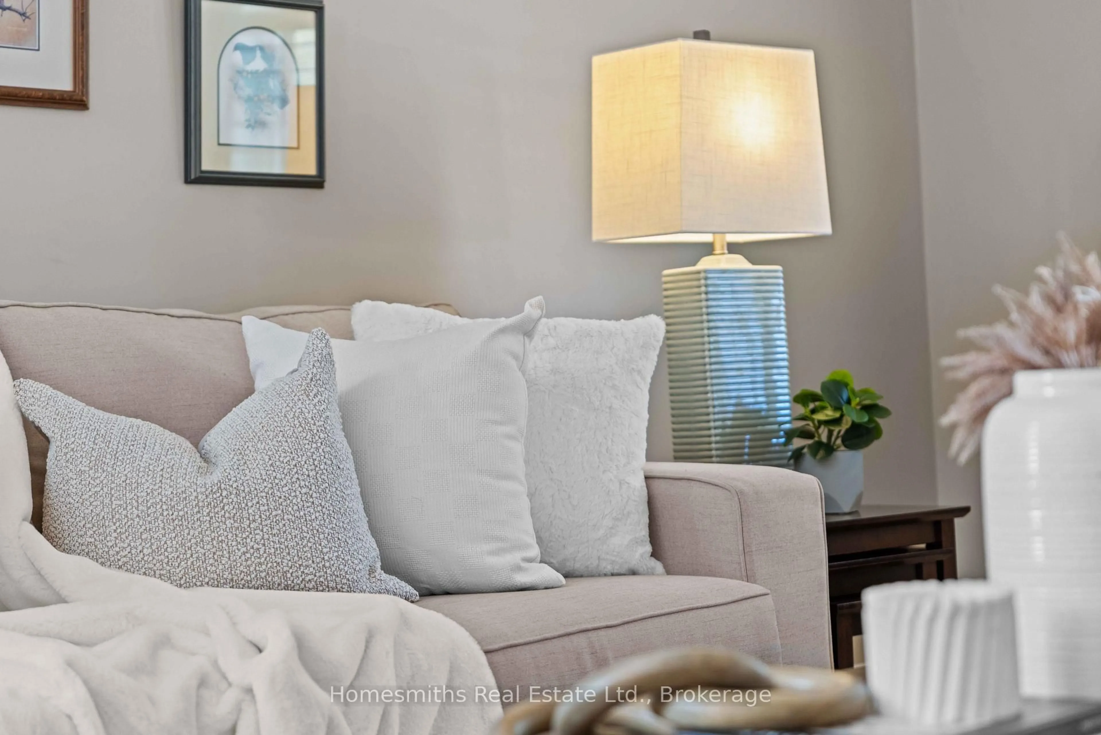 trreb/IMG-E13827810_2a5a7381-c792-4c63-af97-a88dad65ab25-l.jpg