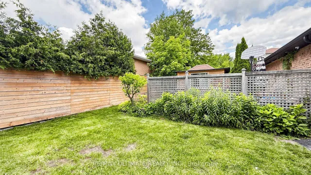 112 Coronation Dr, Toronto 5