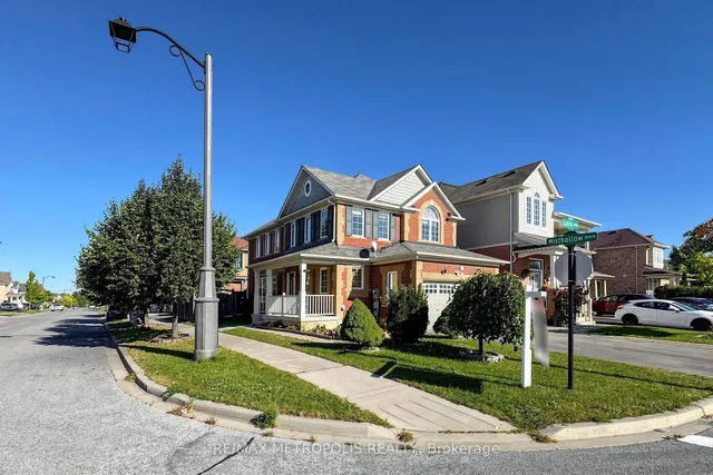 1913 Liatris Dr, Pickering 2