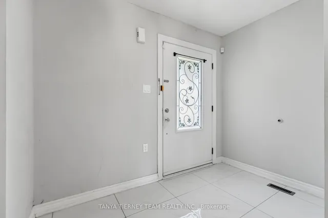 11 Hunter Dr, Ajax 2