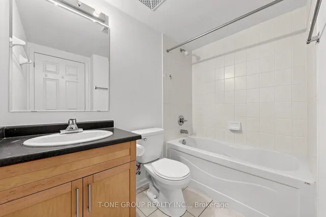 10 Mendelssohn St #302, Toronto 4