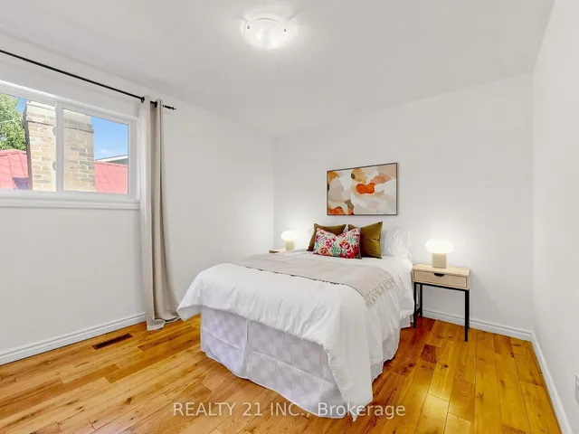 132 Harding Blvd, Toronto 2