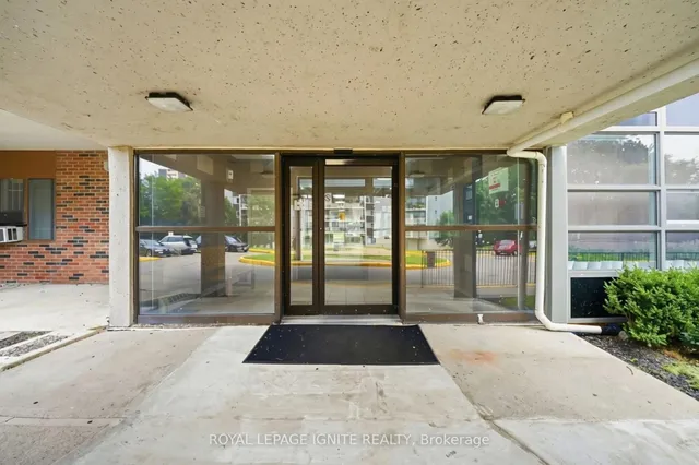 3380 Eglinton Ave #903, Toronto 2
