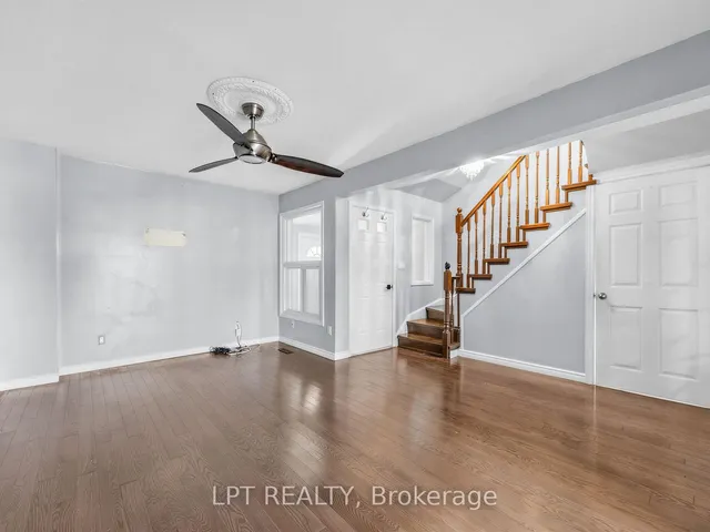 4 Shepmore Terr, Toronto 2