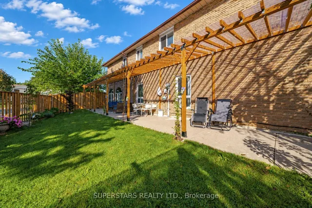 63 La Peer Blvd, Toronto 3