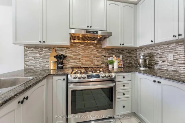 2761 William Jackson Dr, Pickering 3