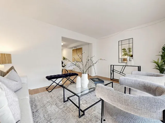 821 Sandhurst Circ, Toronto 5