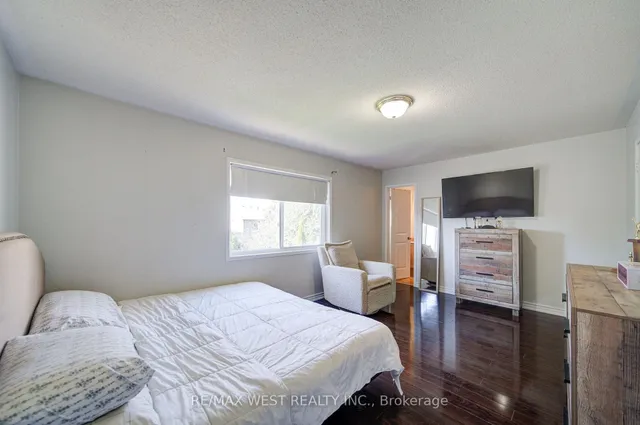 143 Allworth Cres, Clarington 5