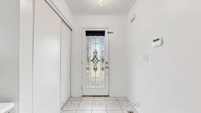 174 Honeyman Dr, Clarington 4