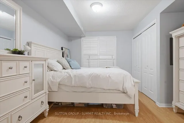 25 Strangford Lane #201, Toronto 2