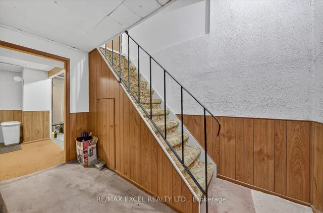 26 Lighthall Cres, Toronto 4