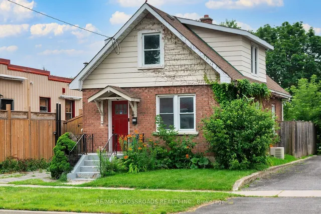 313 Olive Ave, Oshawa 2