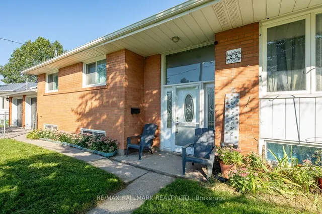 28 Fermoy Rd, Toronto 5