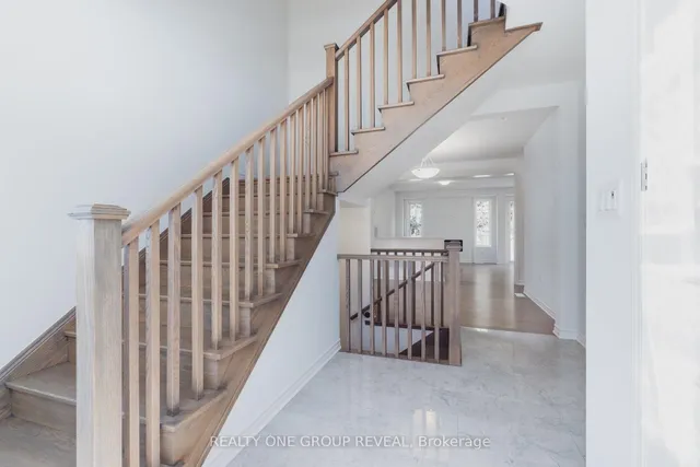 3418 Deepglade Path, Pickering 4