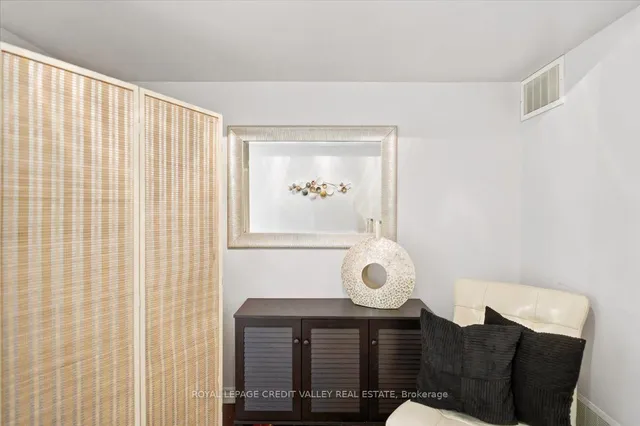 1250 St. Martins Dr #55, Pickering 4