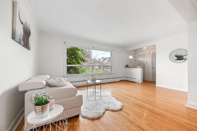 68 Elfreda Blvd, Toronto 4