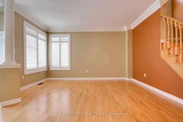 4 Spall Crt, Toronto 2