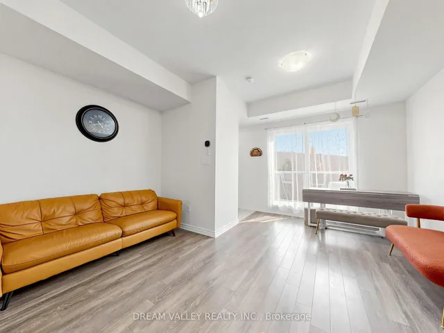 2787 Eglinton Ave #322, Toronto 5
