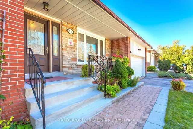 70 Fulbert Cres, Toronto 4