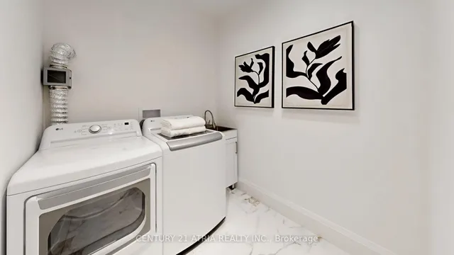 6 Park St, Toronto 4
