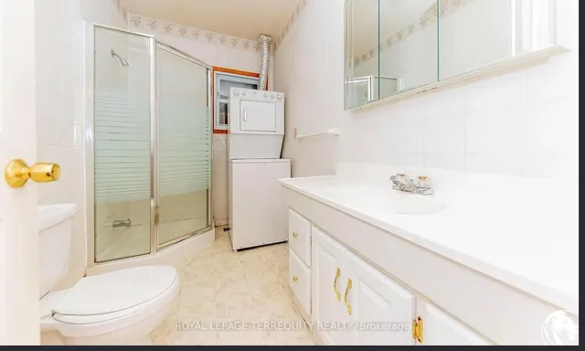 252 Bloor St, Oshawa 2