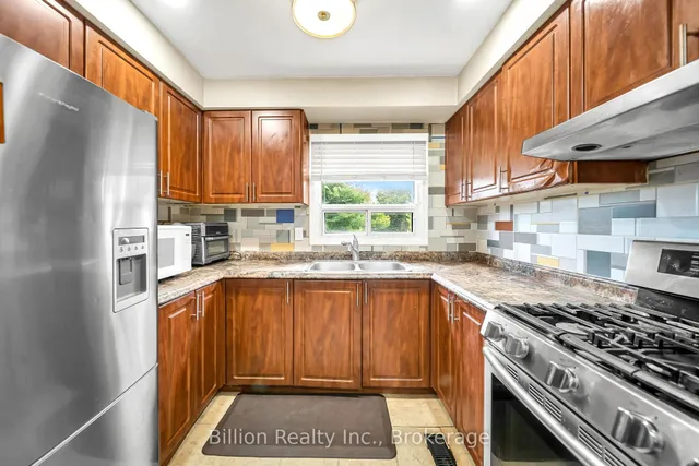 97 Crittenden Sq, Toronto 5