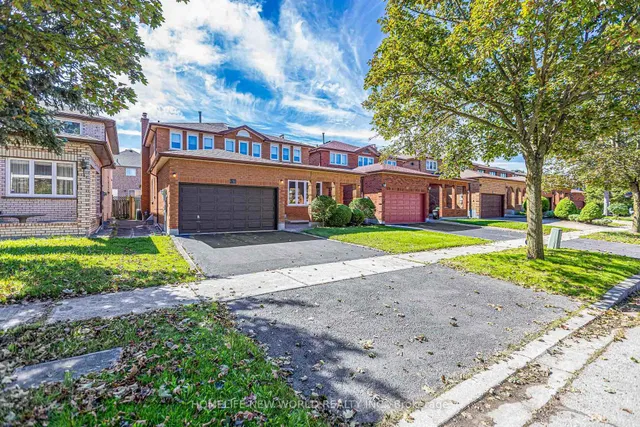 36 Purcell Sq, Toronto 2