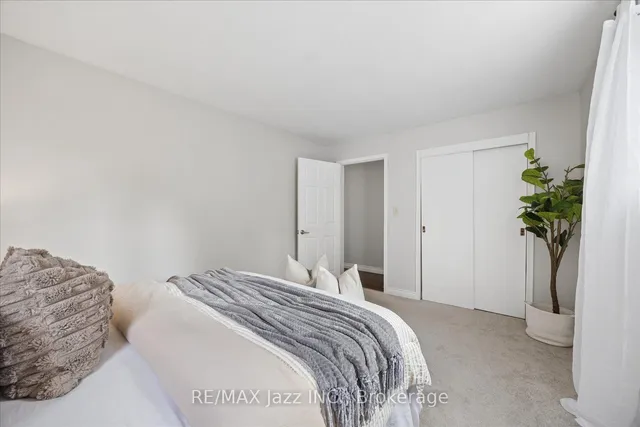364 King St, Clarington 1