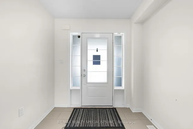 7 Stotts Terr, Toronto 4