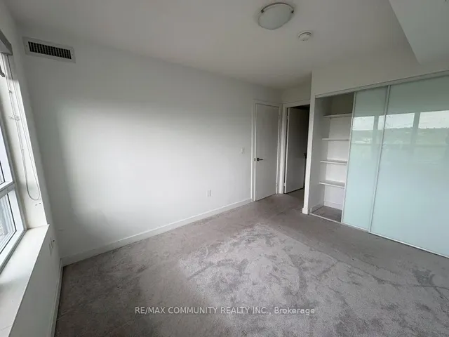 1346 Danforth Rd #811, Toronto 2