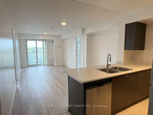 1346 Danforth Rd #811, Toronto 5