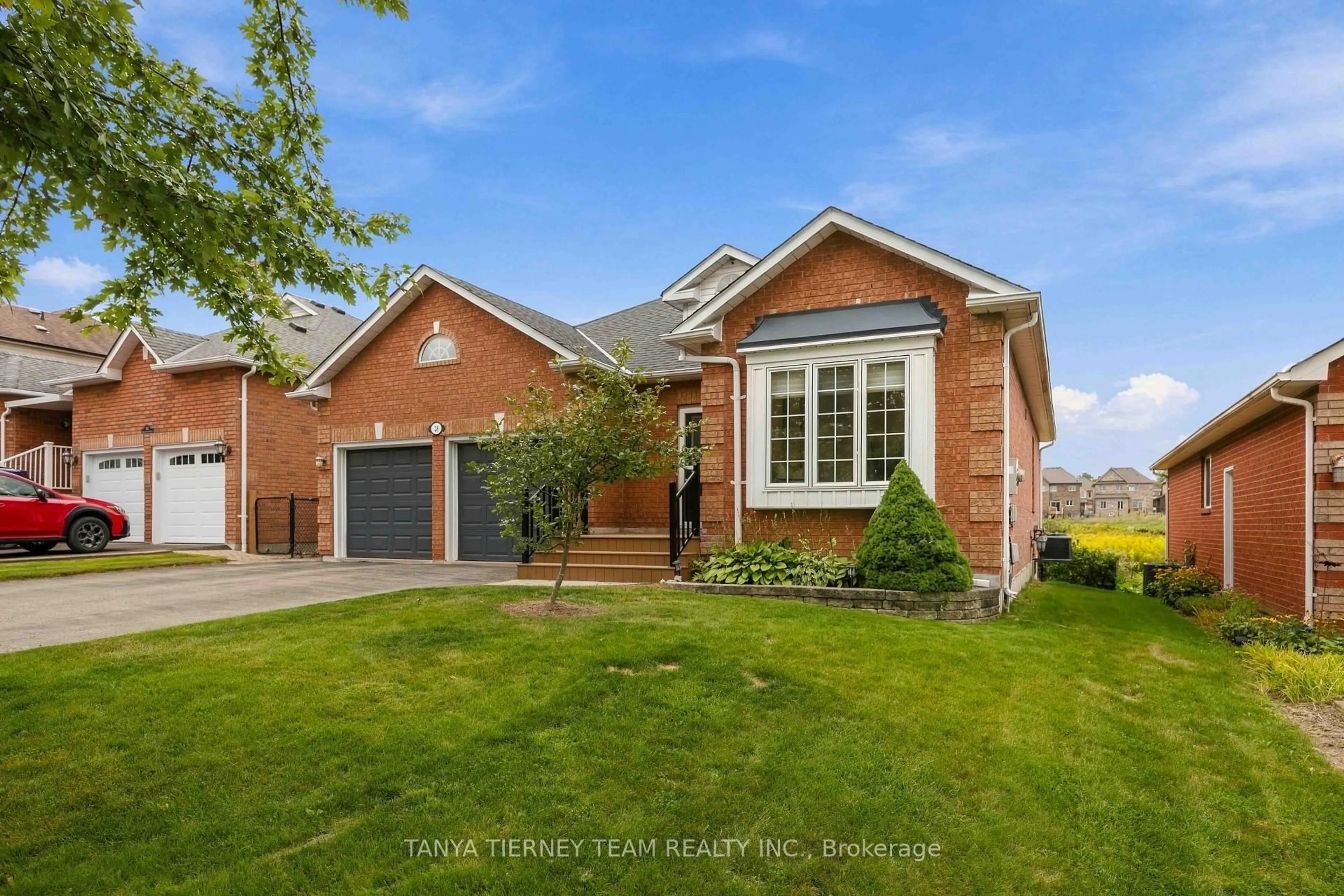 trreb/IMG-E13839722_eb4626bf-5aae-4ba6-a3b6-20ce9883bfd4-l.jpg