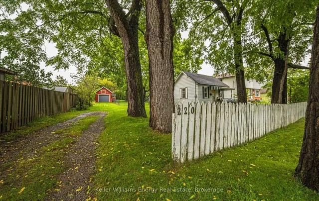 220 Thomas St, Oshawa 5