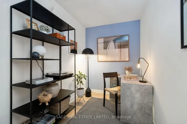 150 Logan Ave #606, Toronto 4