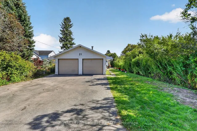 21 Durham St, Clarington 2